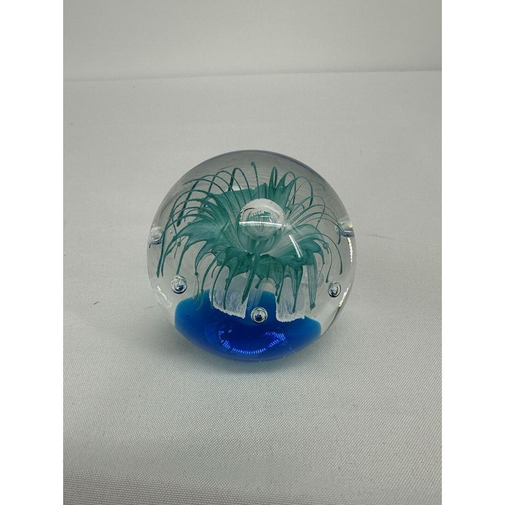 Paperweight Art Glass Sphere With Controlled Bubbles Blue & Clear 3" Jellyfish - Picture 2 of 8